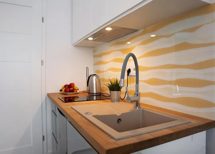 Luxus Dwie Motlawy Apart Otel 4*