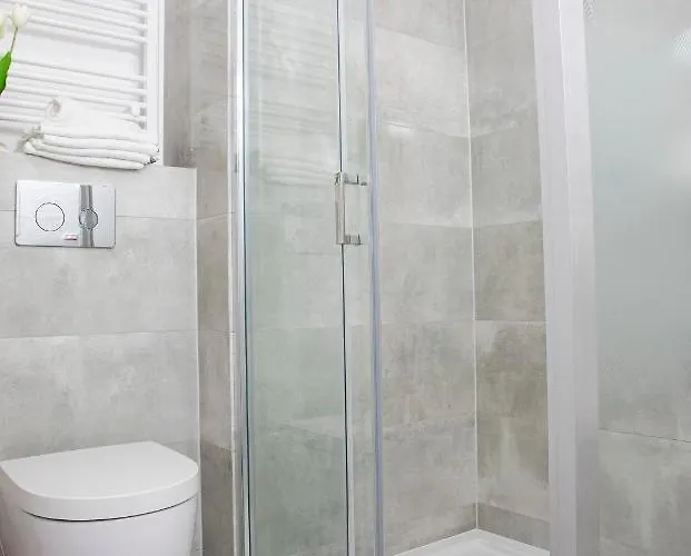 Luxus Dwie Motlawy Apart Otel